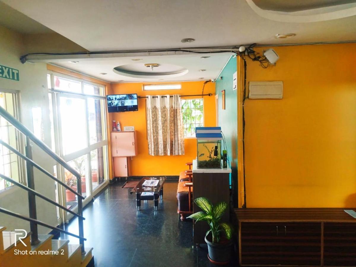 Oyo 75854 Hotel Harsha Residency Bangalore Buitenkant foto