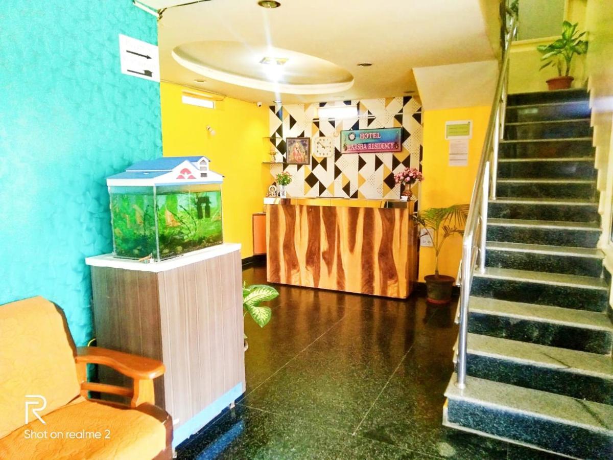 Oyo 75854 Hotel Harsha Residency Bangalore Buitenkant foto